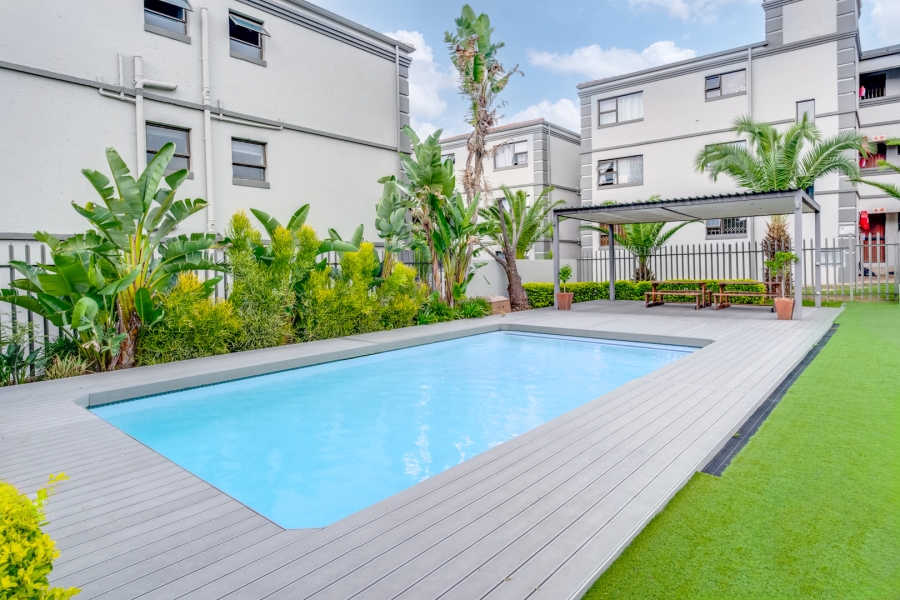 To Let 2 Bedroom Property for Rent in Sunninghill Gauteng