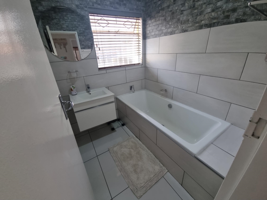 4 Bedroom Property for Sale in Dinwiddie Gauteng