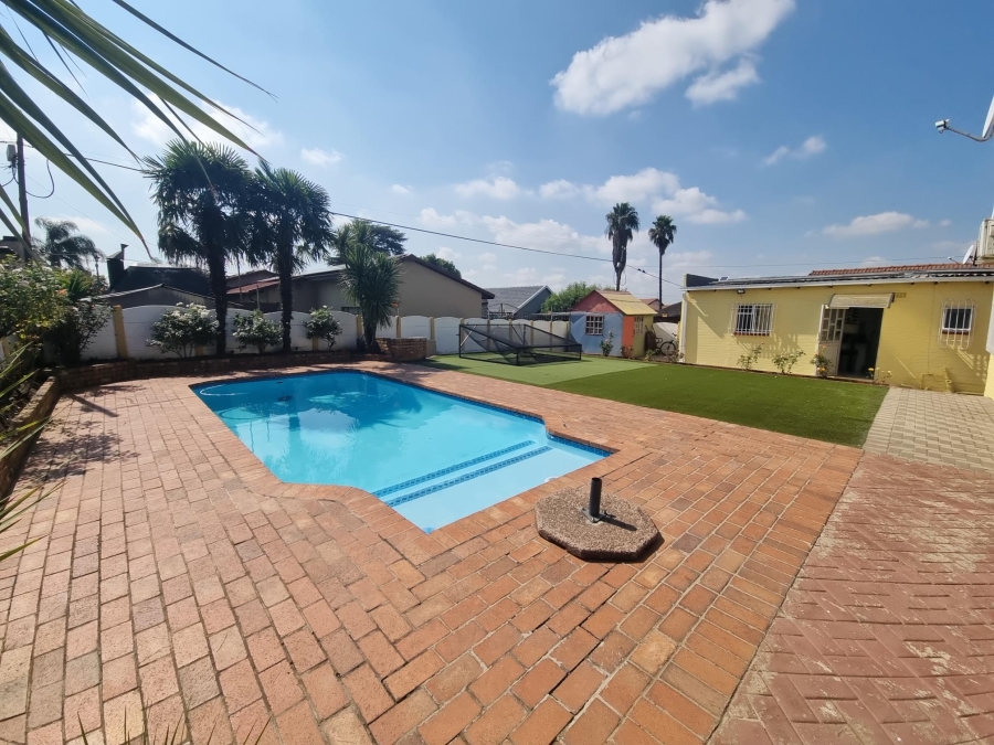 4 Bedroom Property for Sale in Dinwiddie Gauteng