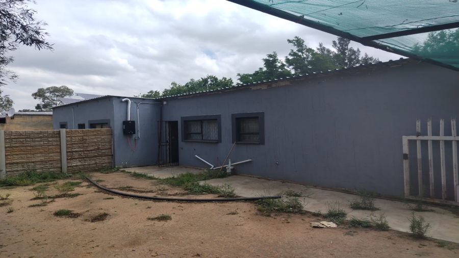 To Let 2 Bedroom Property for Rent in Northdene Gauteng