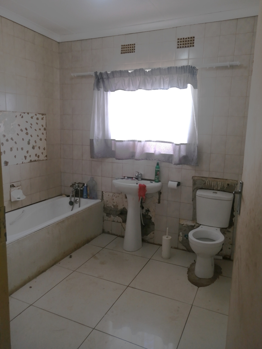 3 Bedroom Property for Sale in Meyerton Park Gauteng