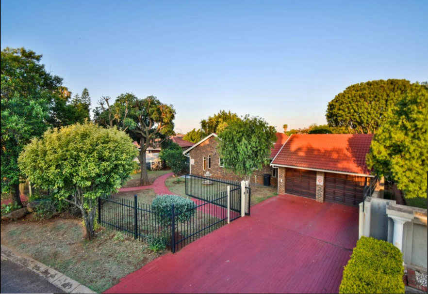 3 Bedroom Property for Sale in The Orchards Gauteng