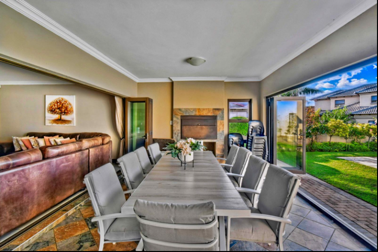 4 Bedroom Property for Sale in Zambezi Country Estate Gauteng