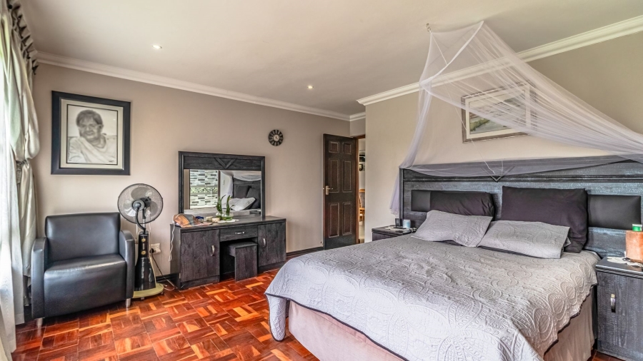 6 Bedroom Property for Sale in Lanseria Gauteng