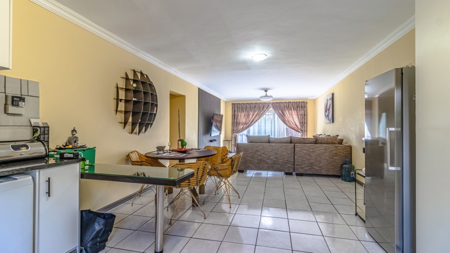 6 Bedroom Property for Sale in Lanseria Gauteng