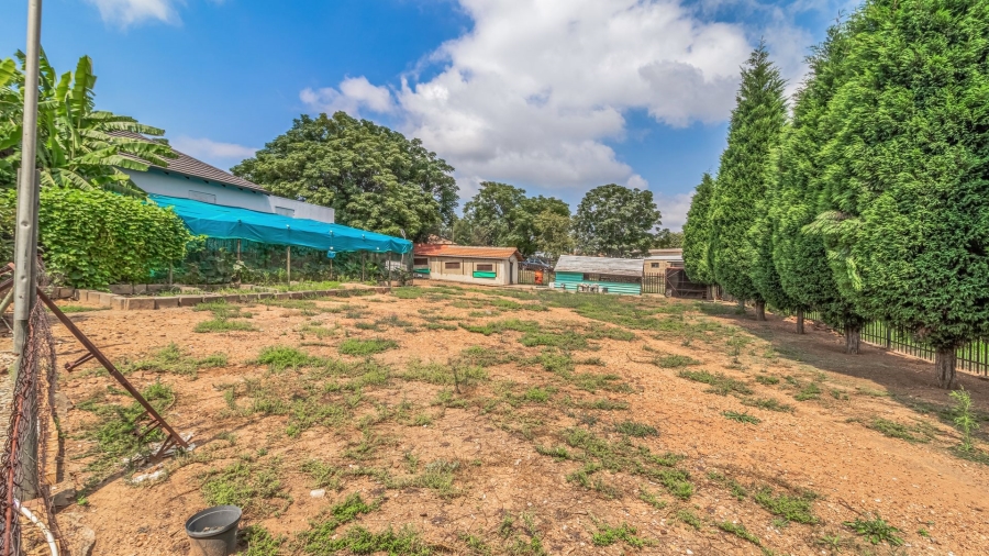 6 Bedroom Property for Sale in Lanseria Gauteng