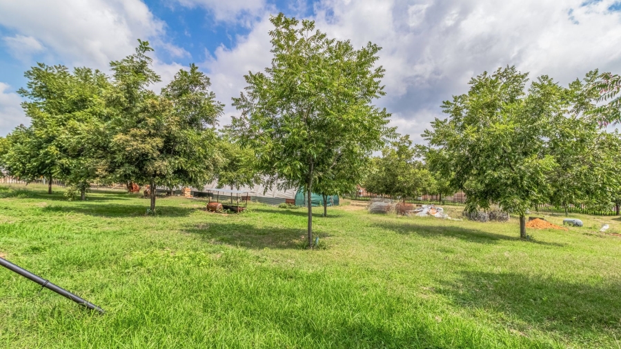 6 Bedroom Property for Sale in Lanseria Gauteng