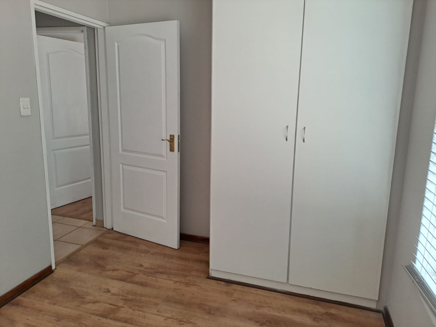 3 Bedroom Property for Sale in New Redruth Gauteng