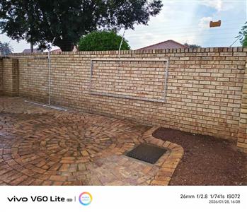 3 Bedroom Property for Sale in New Redruth Gauteng