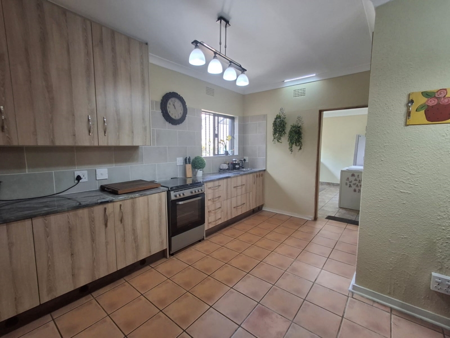 4 Bedroom Property for Sale in Bardene Gauteng