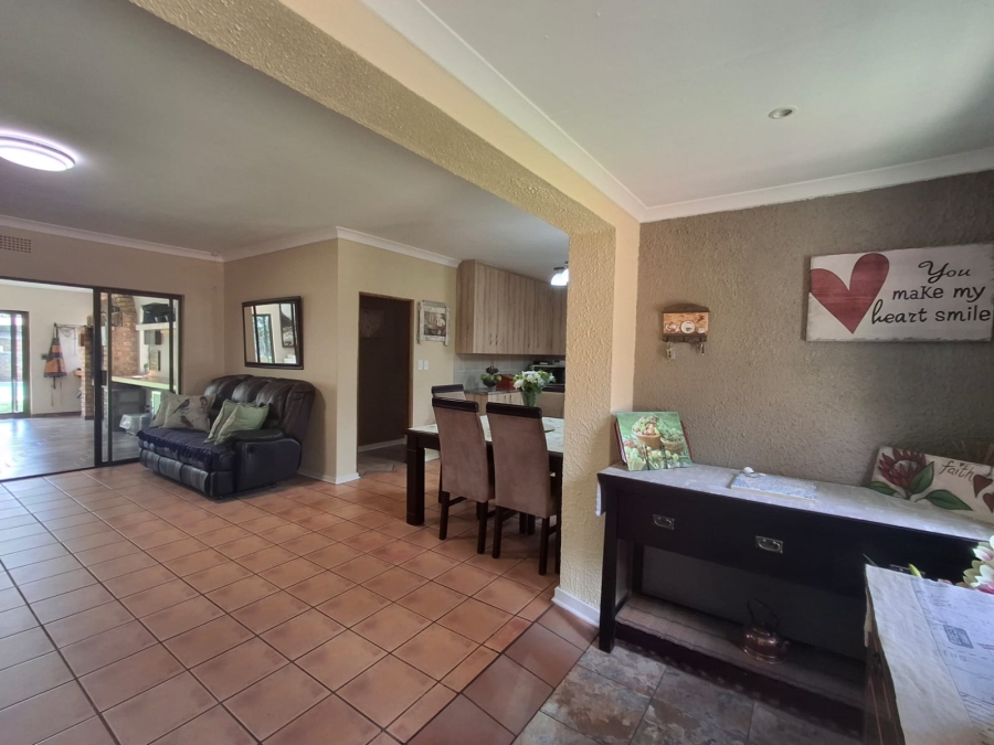 4 Bedroom Property for Sale in Bardene Gauteng