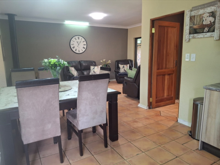 4 Bedroom Property for Sale in Bardene Gauteng