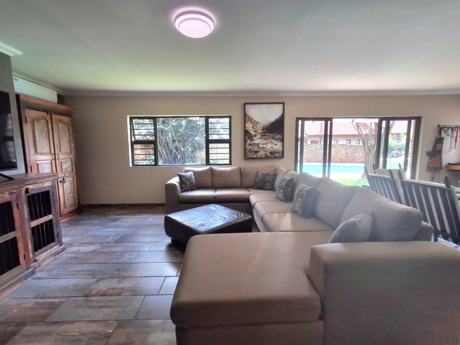 4 Bedroom Property for Sale in Bardene Gauteng