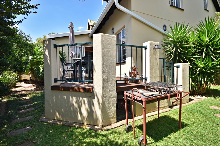 3 Bedroom Property for Sale in Sonneglans Gauteng