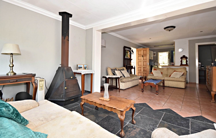 3 Bedroom Property for Sale in Sonneglans Gauteng