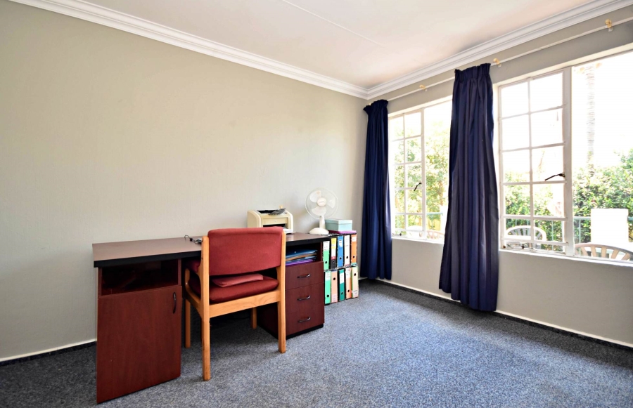 3 Bedroom Property for Sale in Sonneglans Gauteng