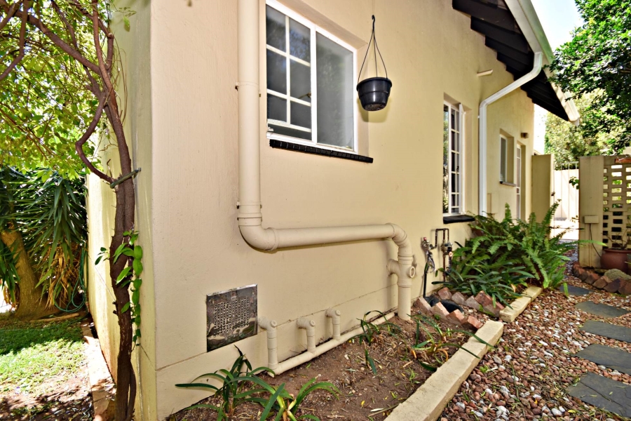 3 Bedroom Property for Sale in Sonneglans Gauteng