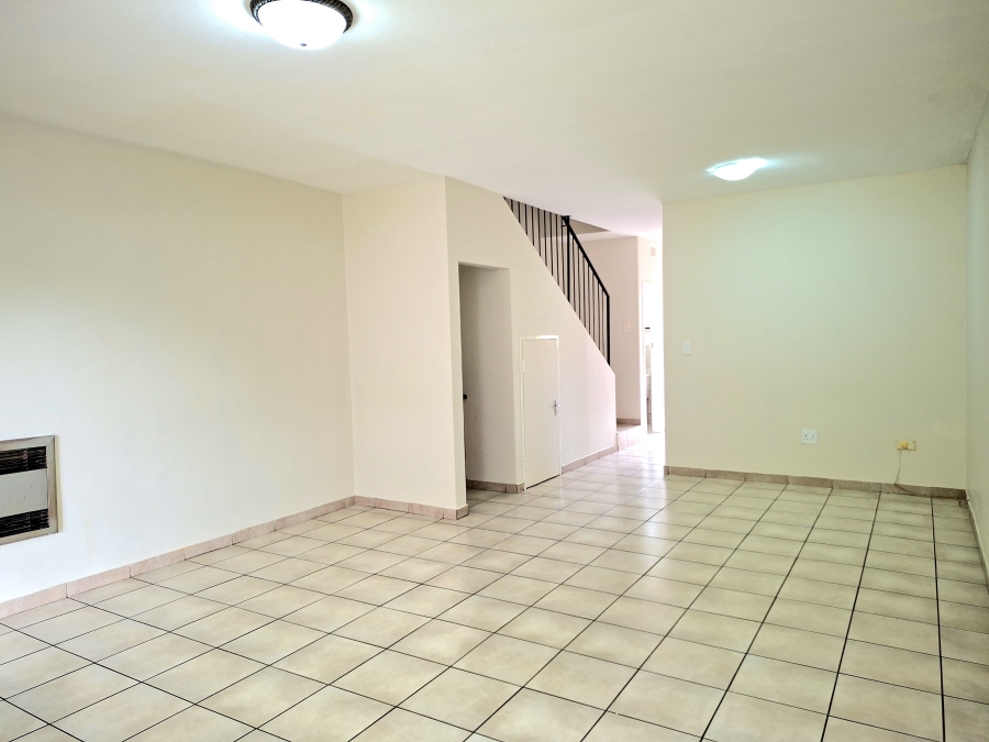 To Let 2 Bedroom Property for Rent in Windsor West Gauteng
