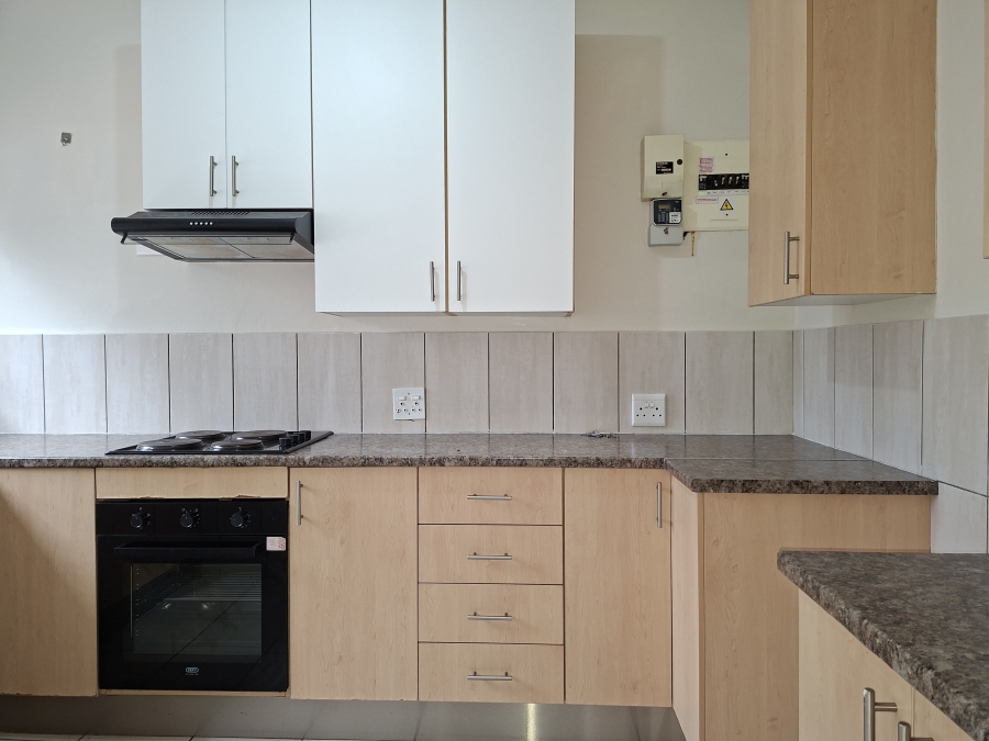 To Let 2 Bedroom Property for Rent in Windsor West Gauteng