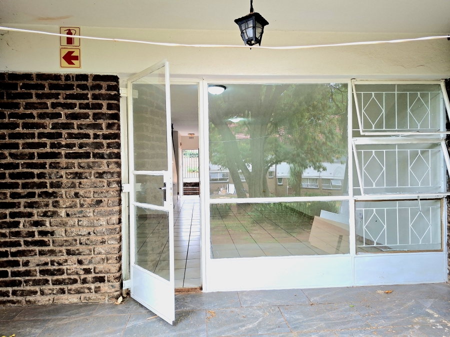 To Let 2 Bedroom Property for Rent in Windsor West Gauteng