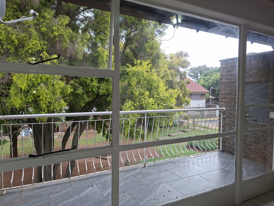 To Let 2 Bedroom Property for Rent in Windsor West Gauteng