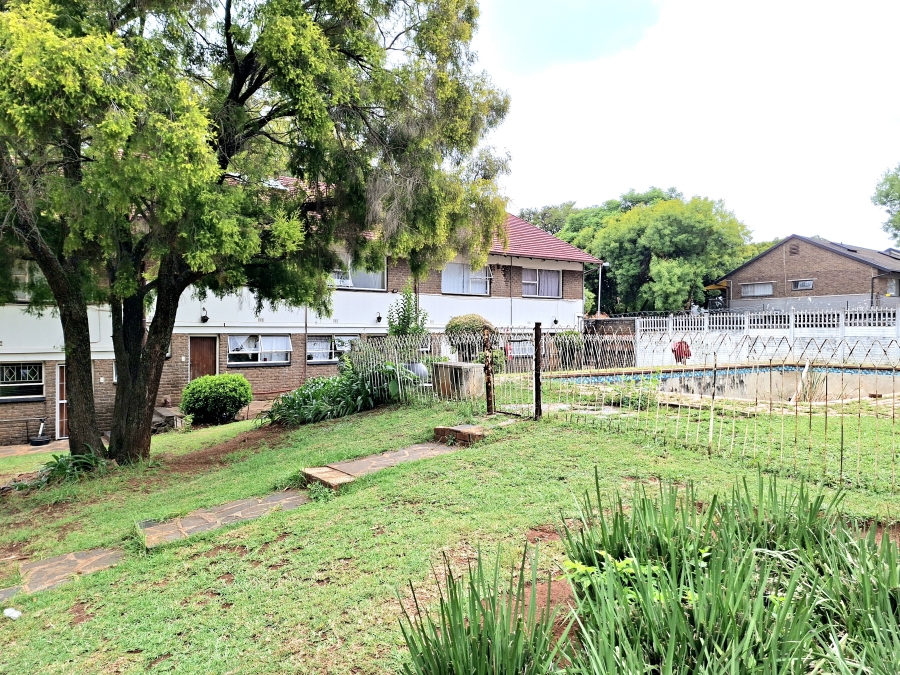 To Let 2 Bedroom Property for Rent in Windsor West Gauteng