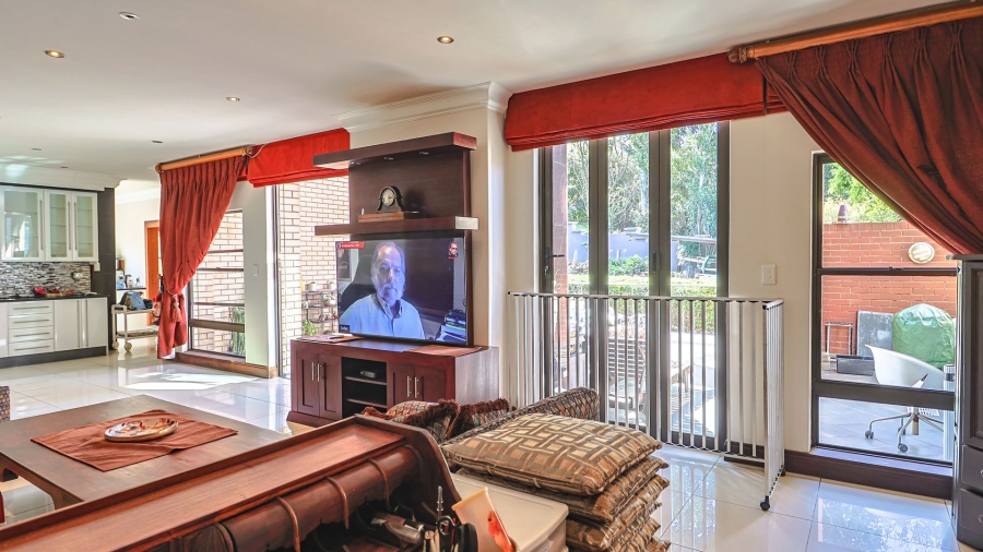 5 Bedroom Property for Sale in Cornwall Hill Gauteng