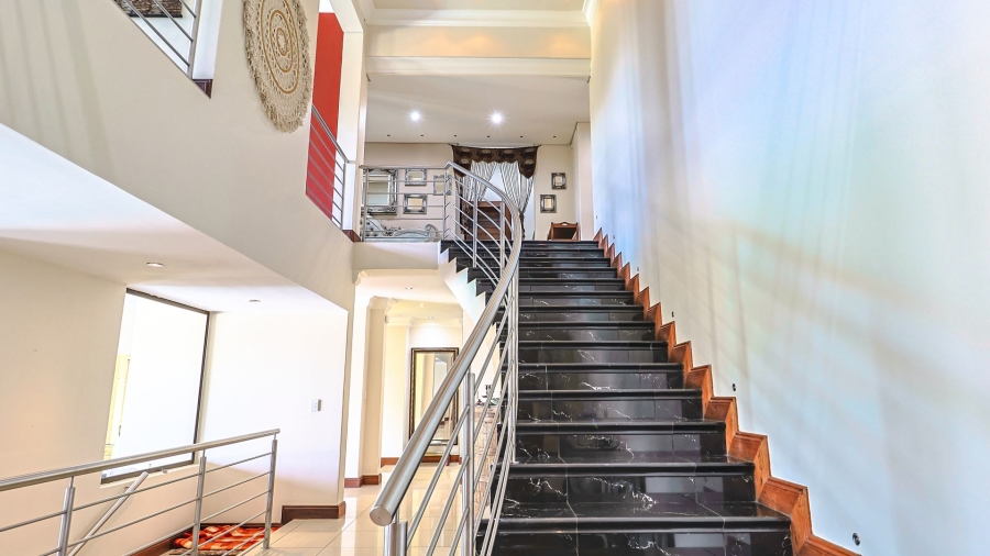 5 Bedroom Property for Sale in Cornwall Hill Gauteng