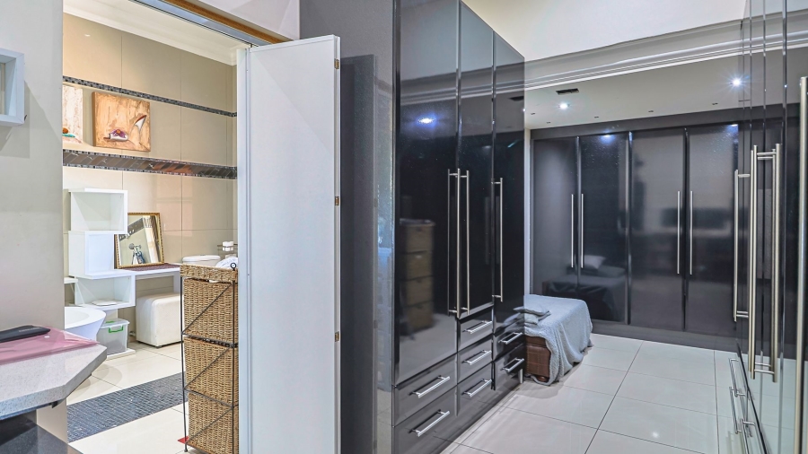 5 Bedroom Property for Sale in Cornwall Hill Gauteng