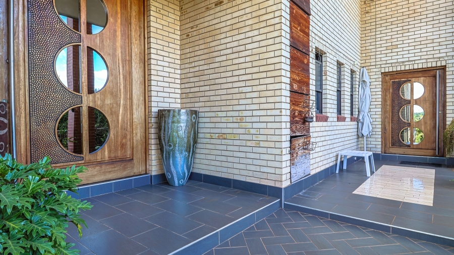 5 Bedroom Property for Sale in Cornwall Hill Gauteng