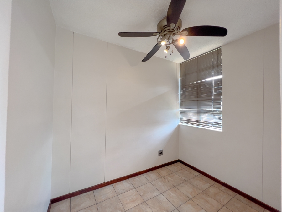 1 Bedroom Property for Sale in Hatfield Gauteng