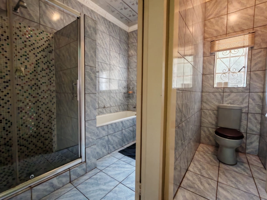 3 Bedroom Property for Sale in Three Rivers Gauteng