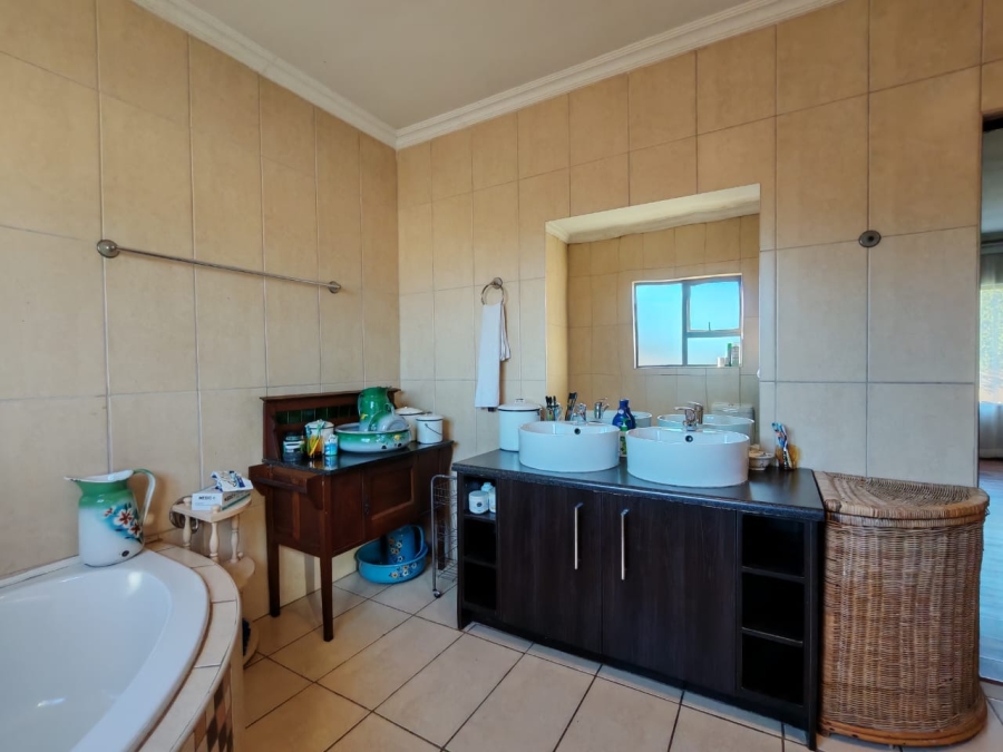 3 Bedroom Property for Sale in Three Rivers East Gauteng
