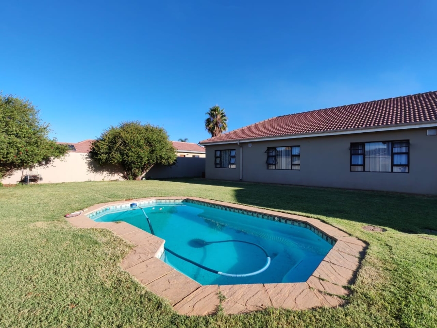 3 Bedroom Property for Sale in Three Rivers East Gauteng