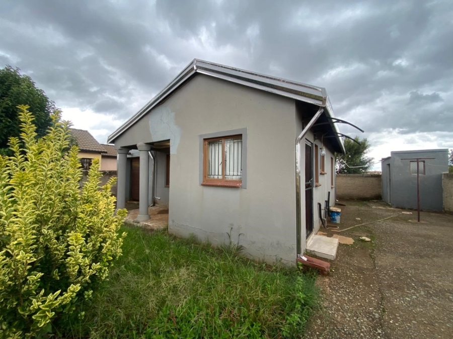 2 Bedroom Property for Sale in Lakeside Gauteng