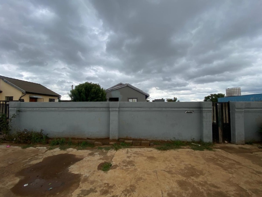 2 Bedroom Property for Sale in Lakeside Gauteng