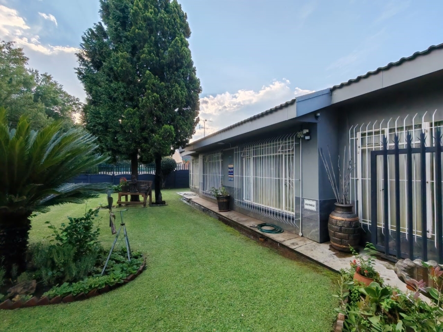 4 Bedroom Property for Sale in Risiville Gauteng