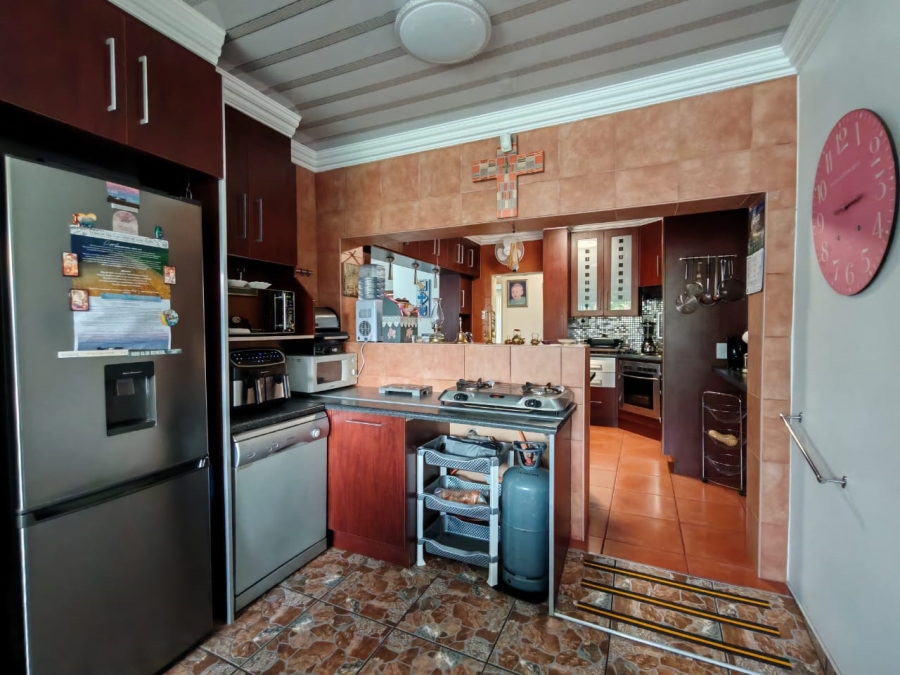 4 Bedroom Property for Sale in Risiville Gauteng