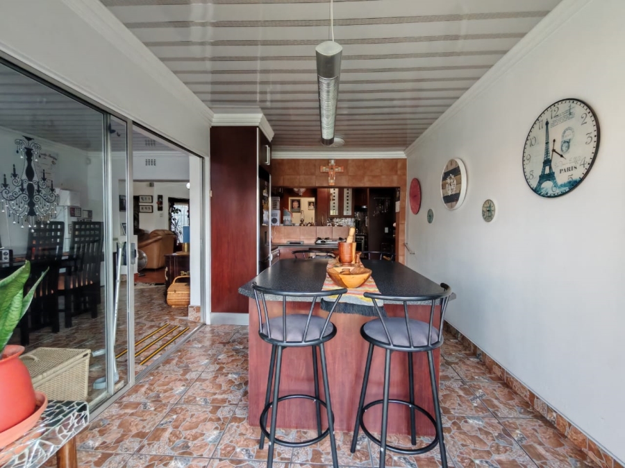 4 Bedroom Property for Sale in Risiville Gauteng