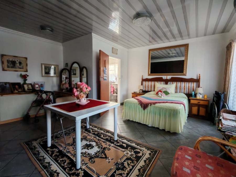 4 Bedroom Property for Sale in Risiville Gauteng