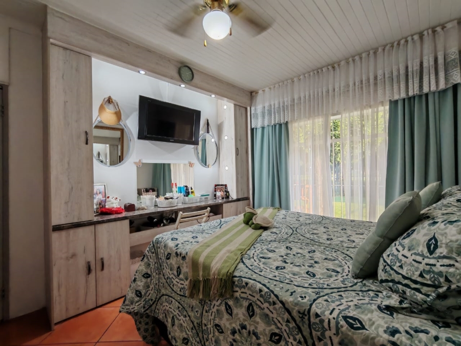 4 Bedroom Property for Sale in Risiville Gauteng