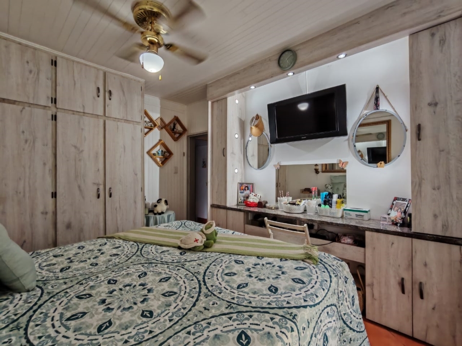 4 Bedroom Property for Sale in Risiville Gauteng