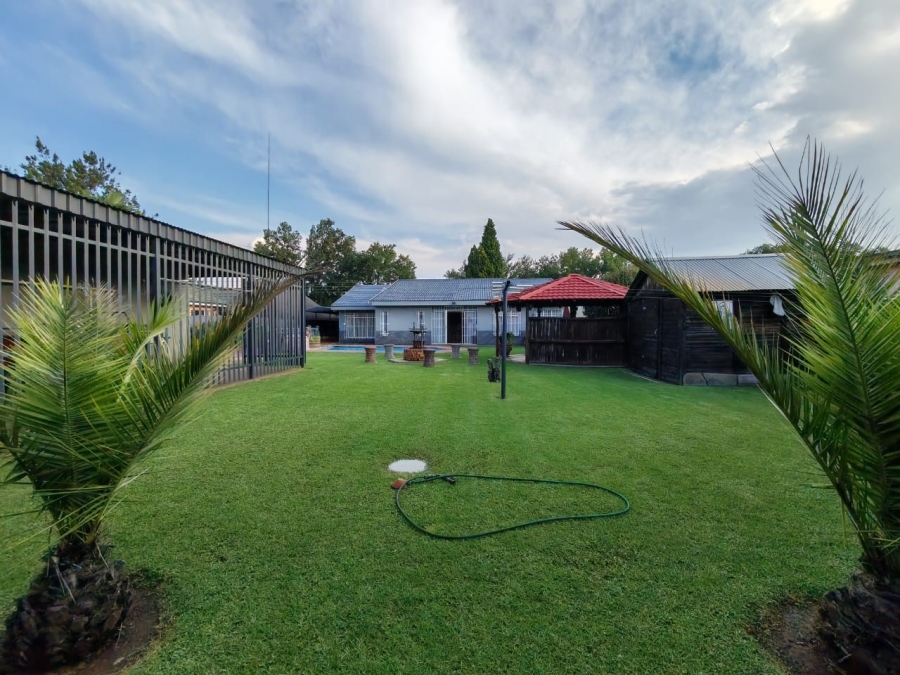 4 Bedroom Property for Sale in Risiville Gauteng