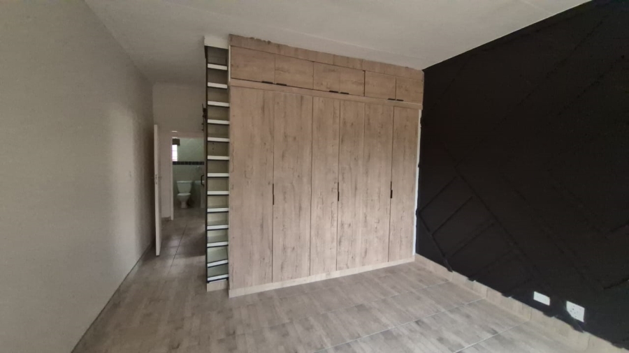 To Let 3 Bedroom Property for Rent in Thatchfield Cresent Gauteng