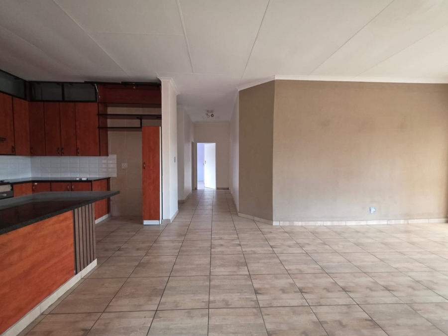 3 Bedroom Property for Sale in Thatchfield Cresent Gauteng
