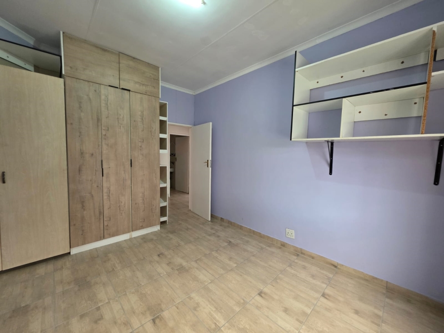 3 Bedroom Property for Sale in Thatchfield Cresent Gauteng