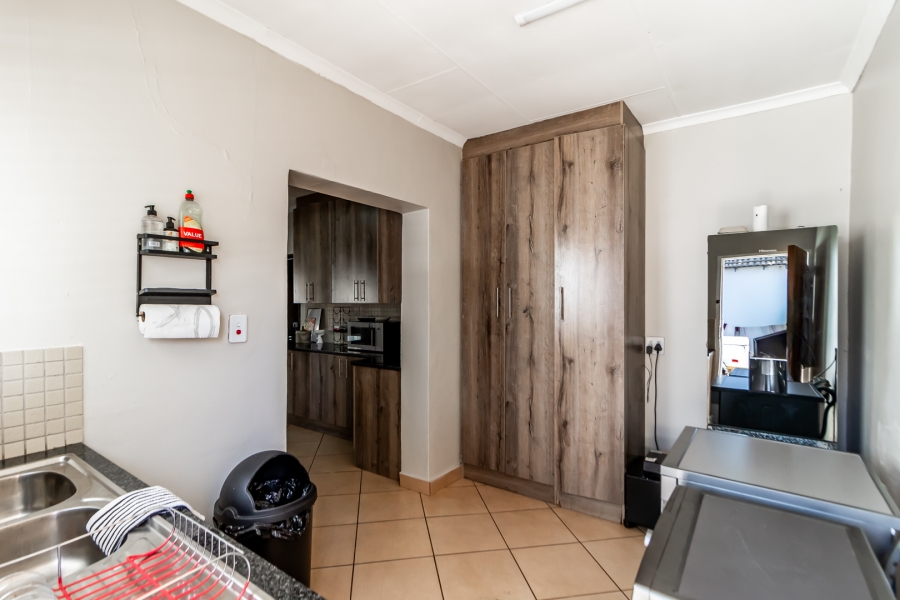 3 Bedroom Property for Sale in Rietfontein Gauteng