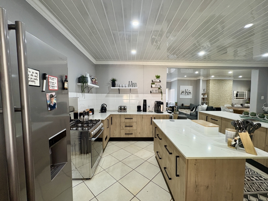 5 Bedroom Property for Sale in Wonderboom Gauteng