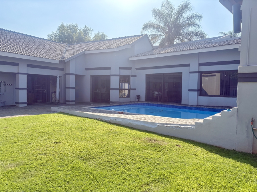 5 Bedroom Property for Sale in Wonderboom Gauteng