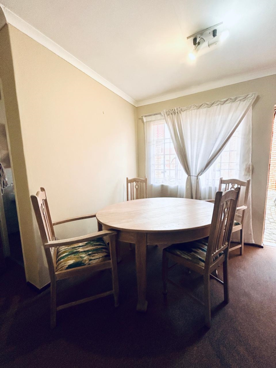 3 Bedroom Property for Sale in Garsfontein Gauteng